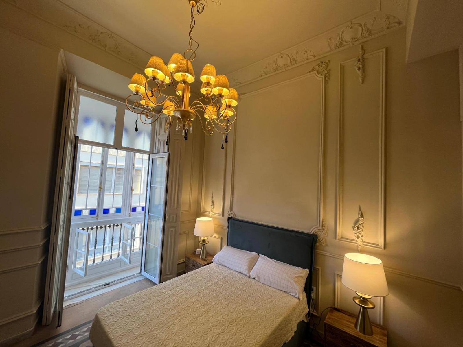 Apartamentos Loles De Cisneros Catedral Malaga Ngoại thất bức ảnh