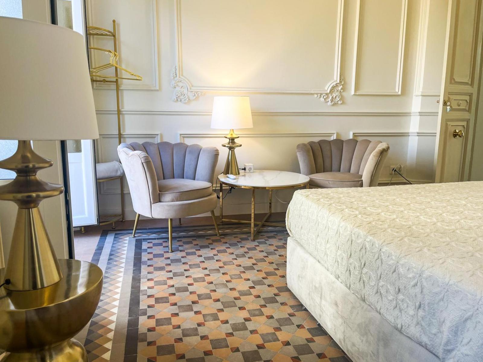 Apartamentos Loles De Cisneros Catedral Malaga Ngoại thất bức ảnh