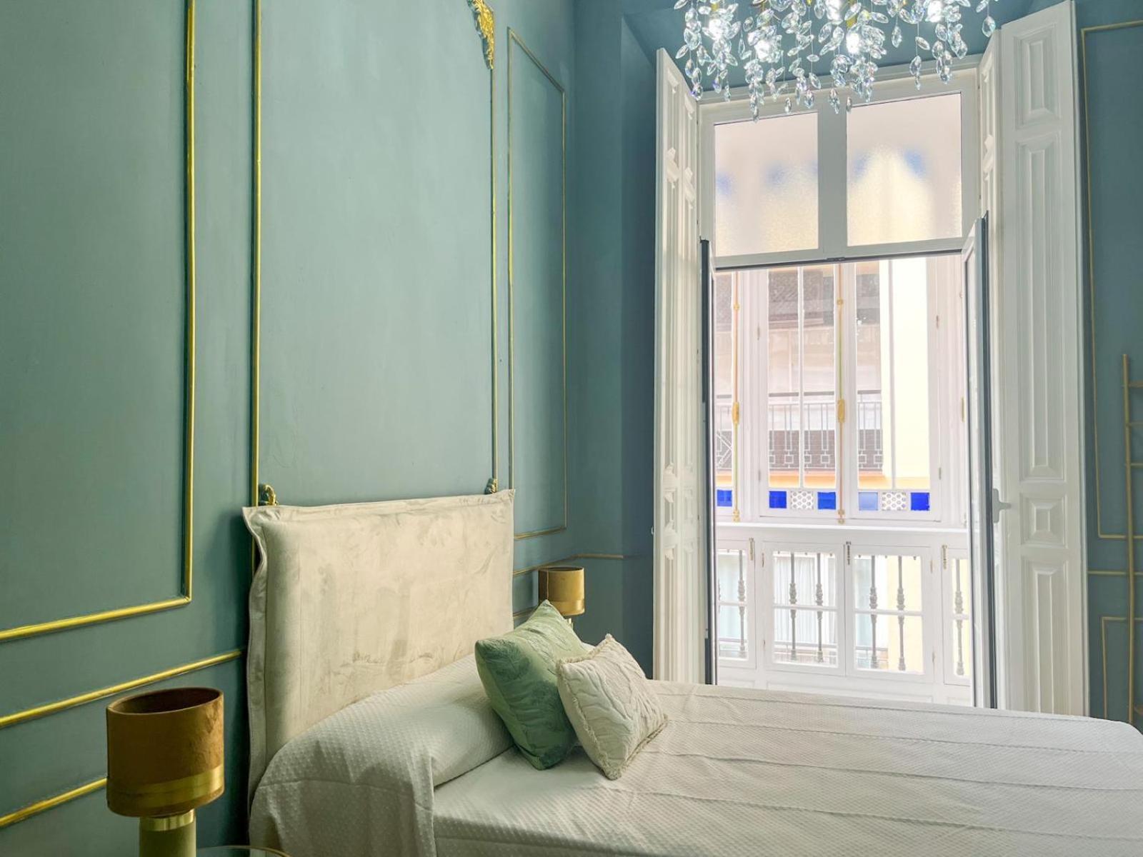 Apartamentos Loles De Cisneros Catedral Malaga Ngoại thất bức ảnh